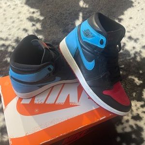 Air Jordan 1 High OG ‘UNC To Chicago’